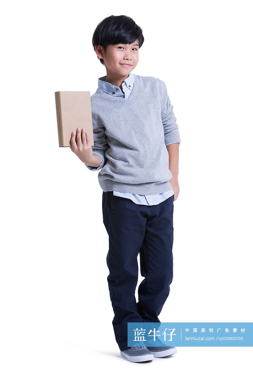 小男孩和课本