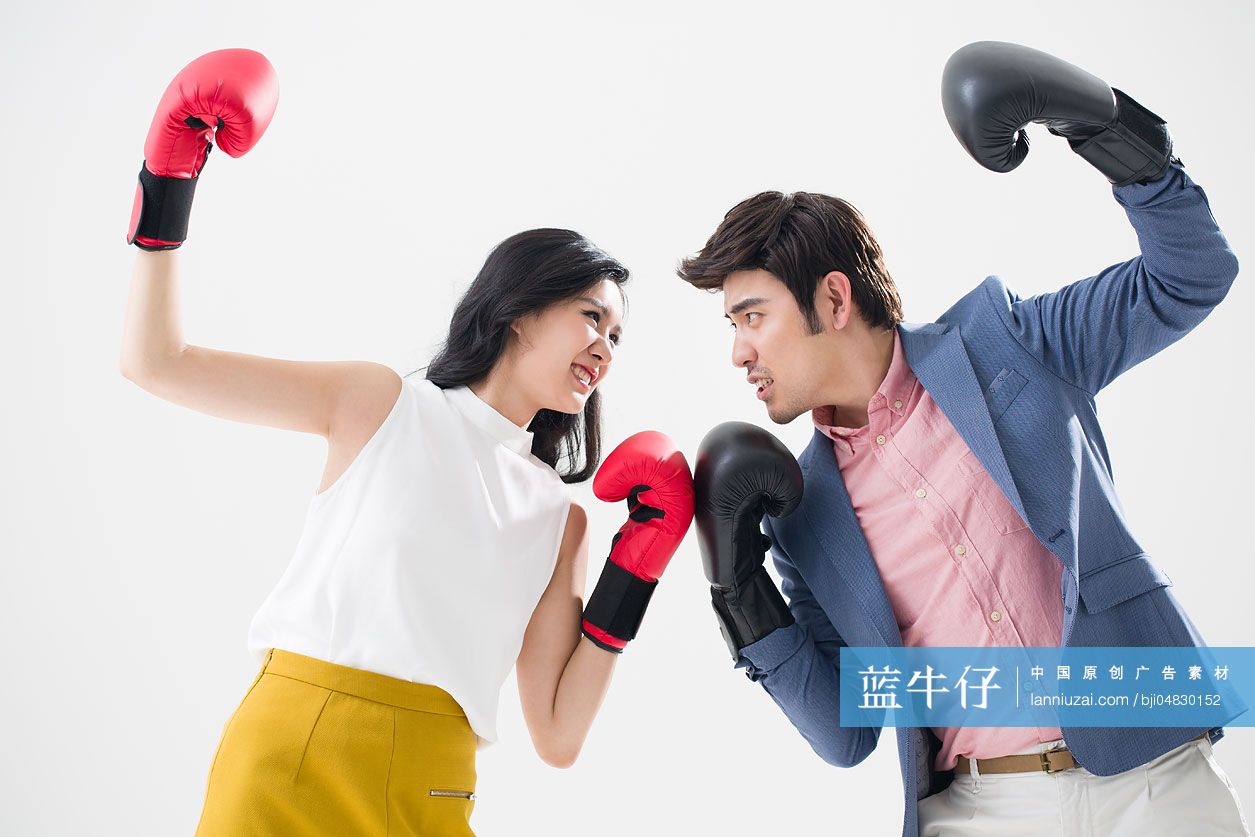 幽默的年轻情侣