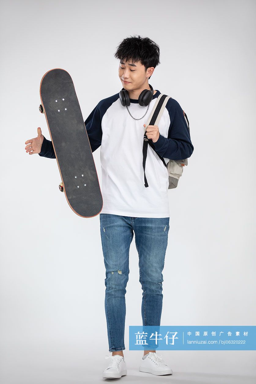 时尚的年轻男士