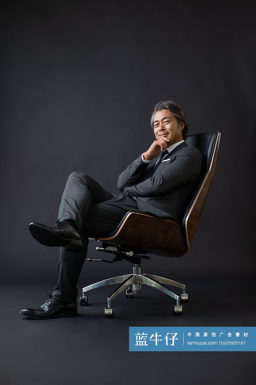 自信的商务男士
