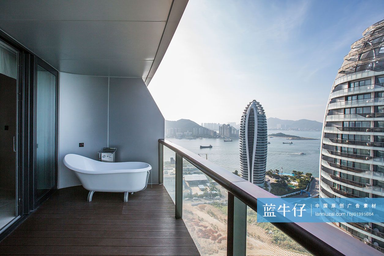 阳台外的美丽海景