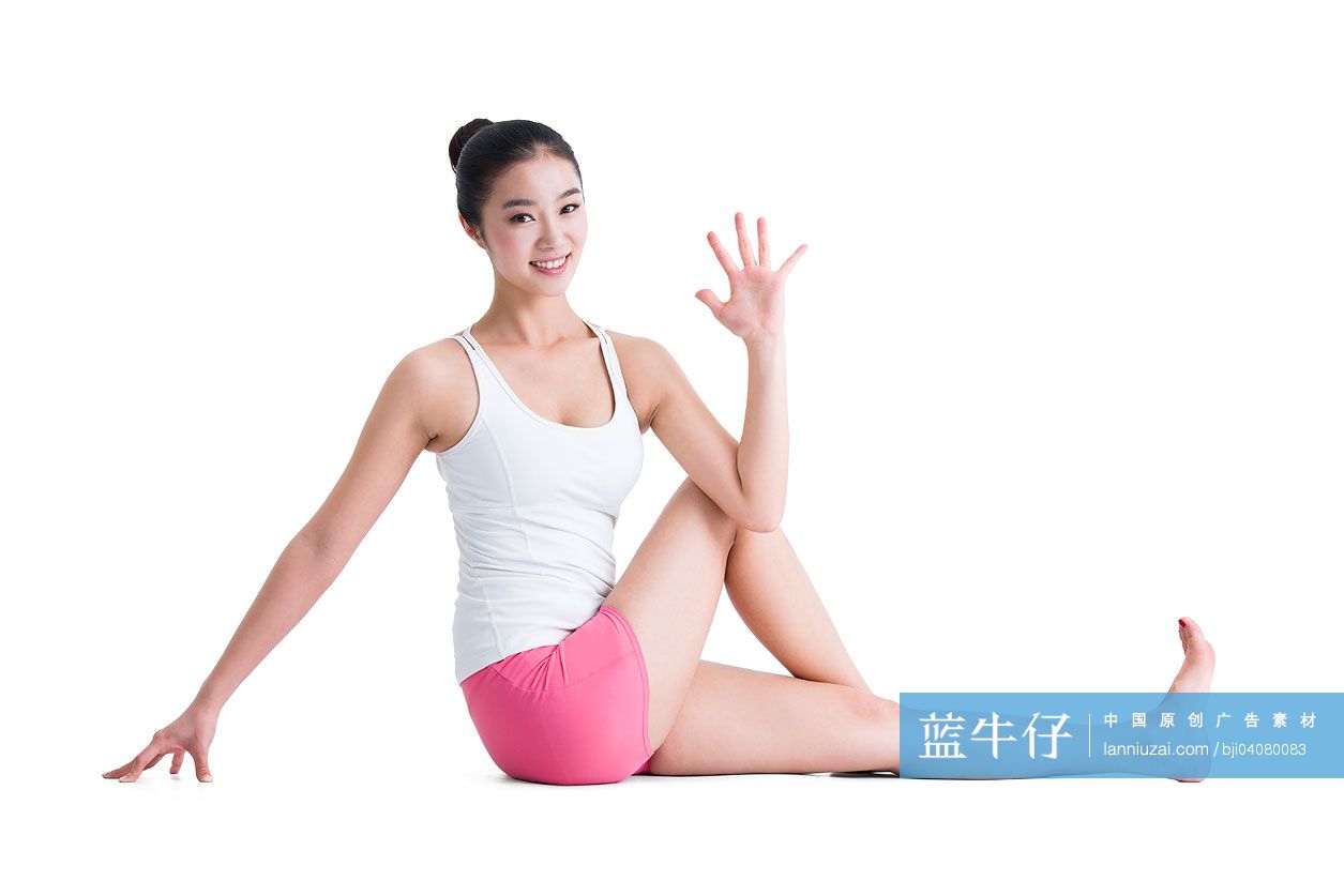 年轻女孩做瑜伽