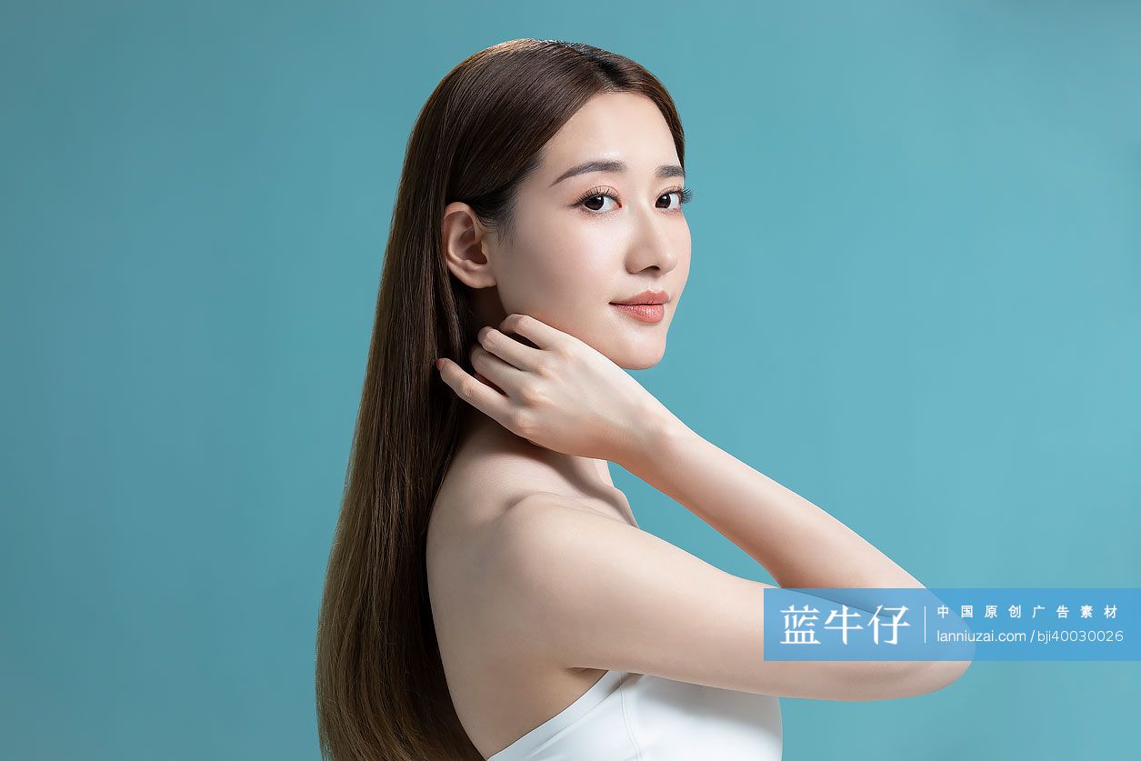 漂亮的年轻女子