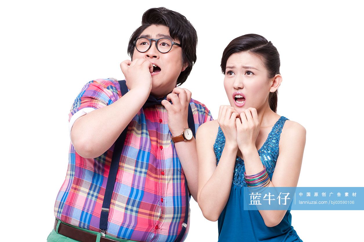 惊恐的胖子和女友