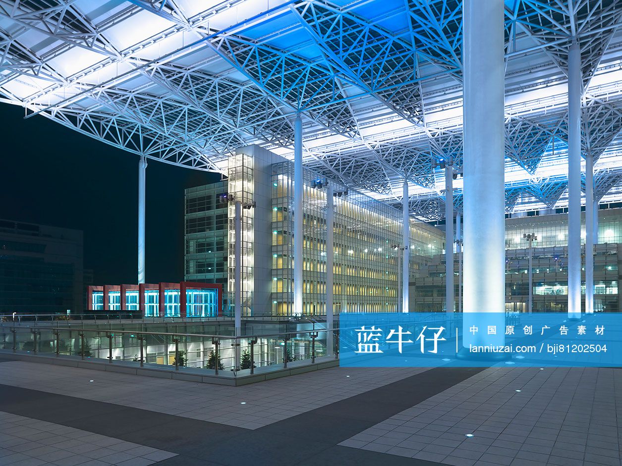 Walkway with columned ceiling in modern office building