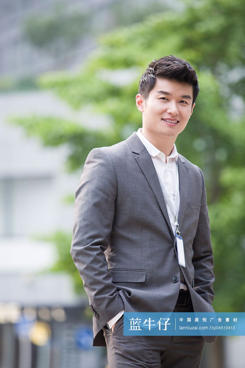 年轻商务男士肖像