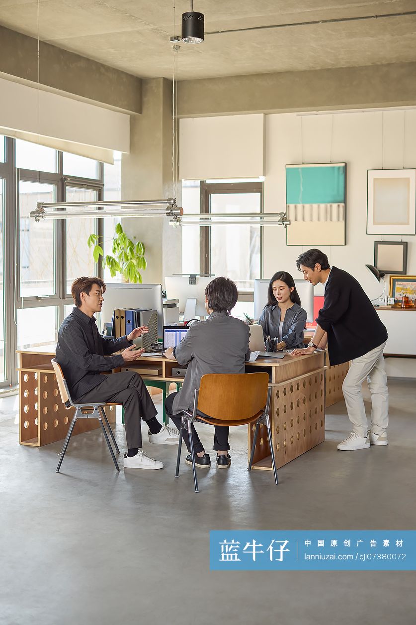 优秀且努力的工作团队