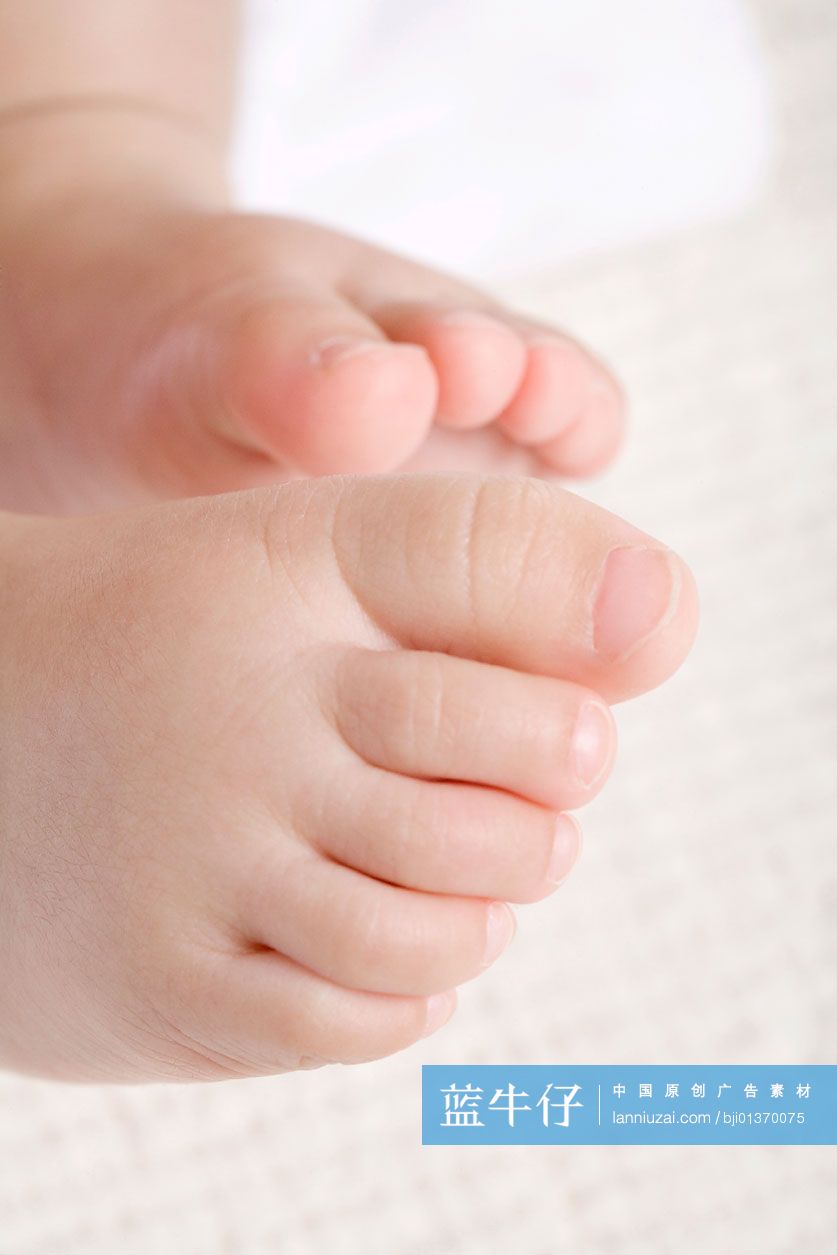 婴儿的脚