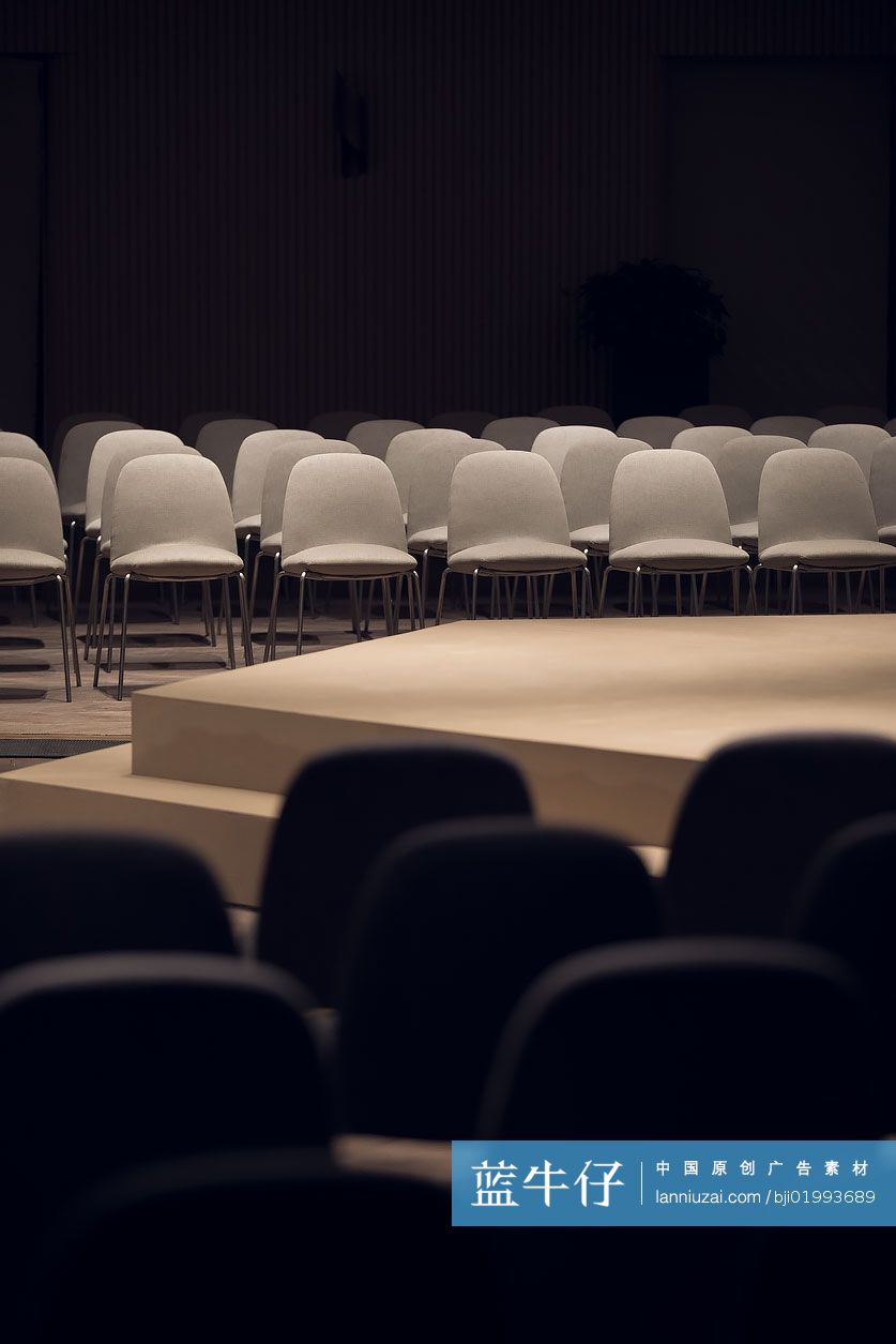 空无一人的观众席