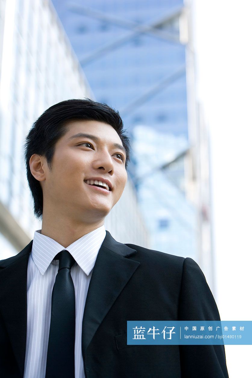 户外商务男士肖像