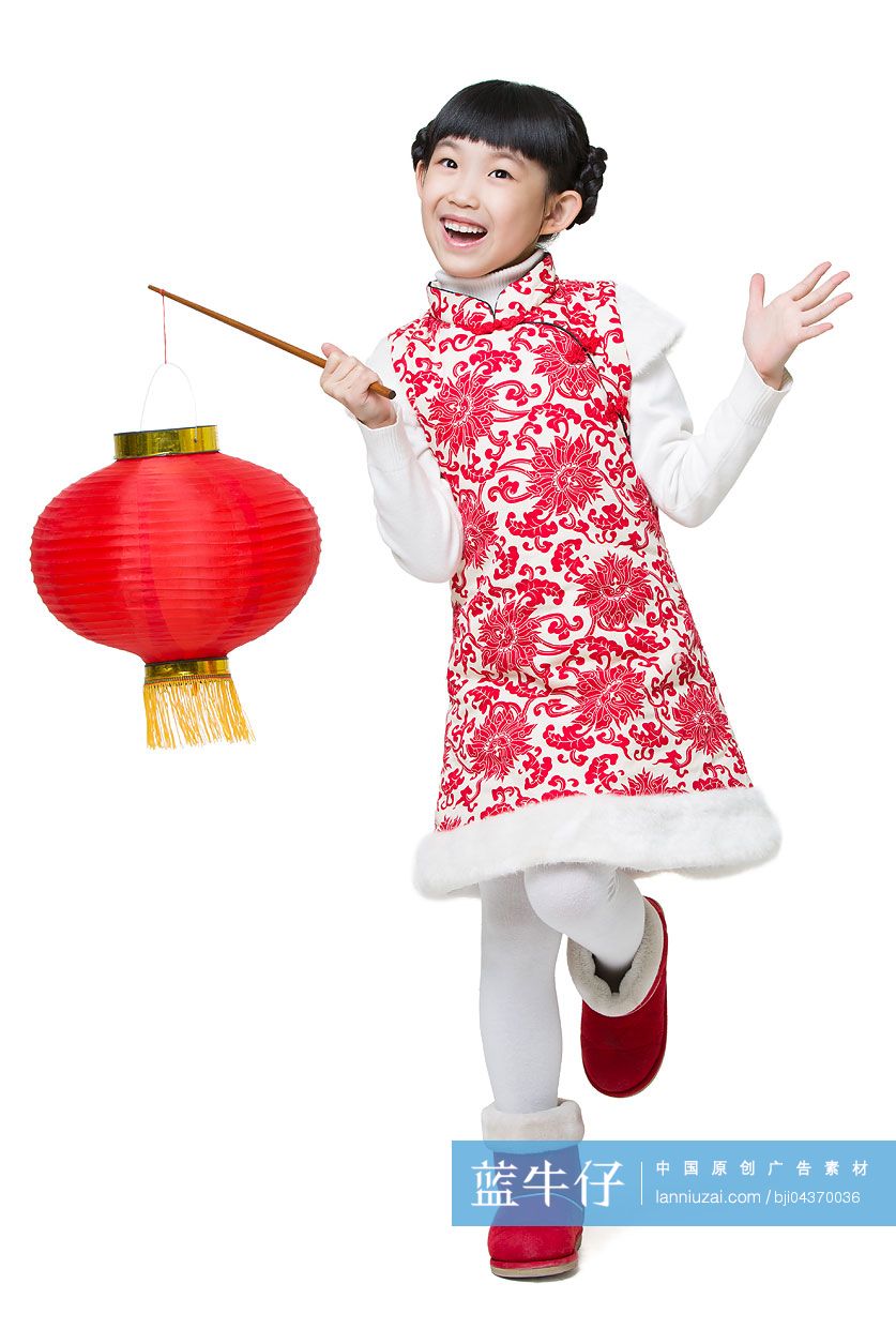 快乐的小女孩拿着大红灯笼